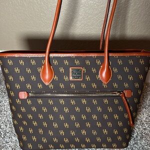Dooney and Bourke leather tote bag